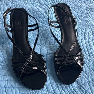 Women’s dress shoes